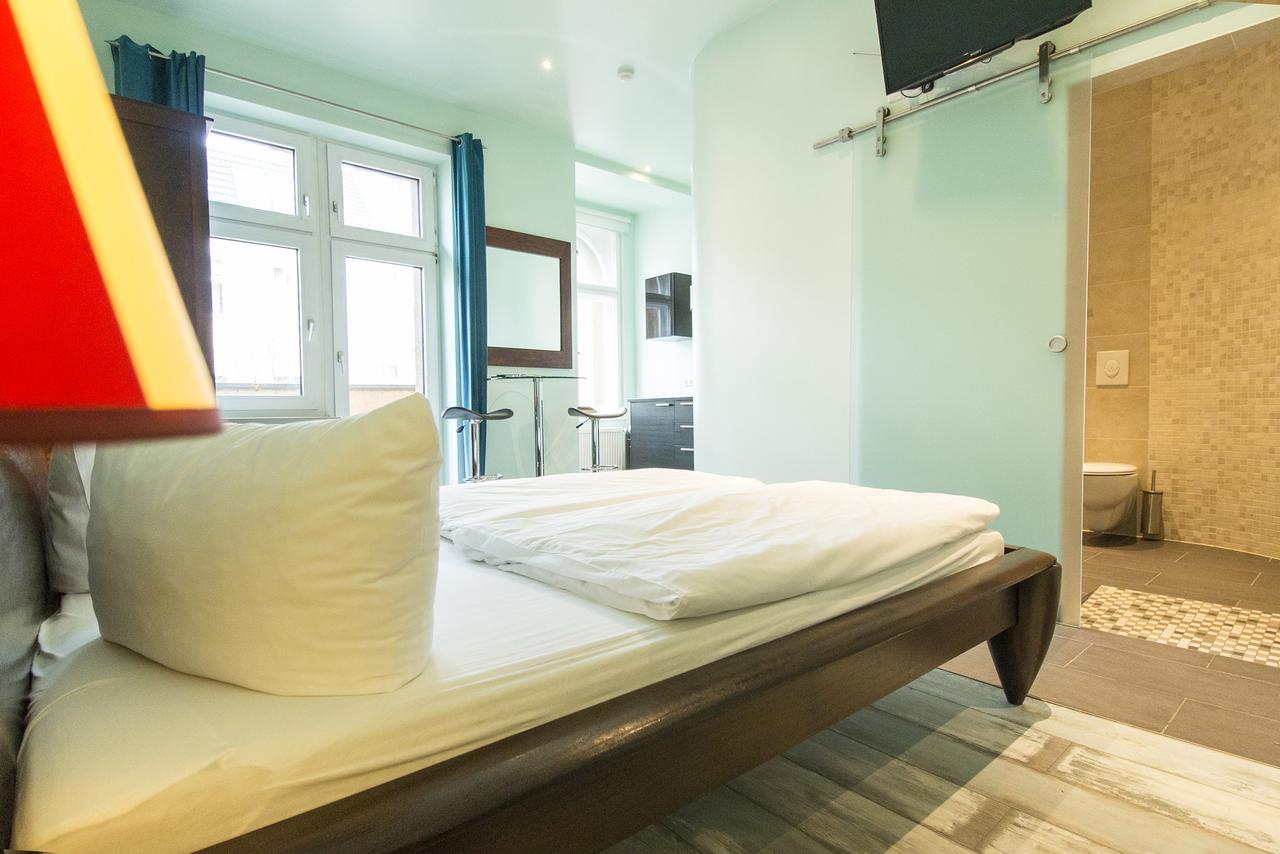 Visage Apartment *